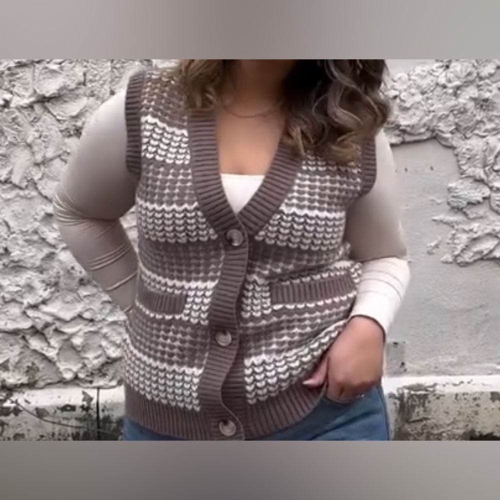 Hem & Thread Textured Button Sweater Vest - Picture 5 of 5